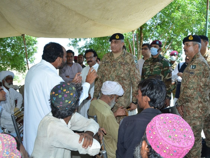 COAS visits Badin’s flood-hit areas to review relief, rehabilitation activities