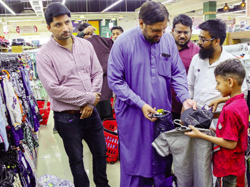 Alkhidmat takes Aghosh Homes’ orphans for Eid shopping