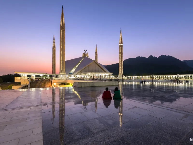 President for allowing women’s entry into Faisal Masjid main hall