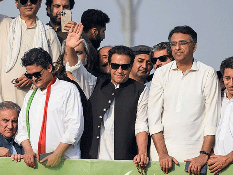 Contempt of court petition: Imran Khan put on notice for April 7