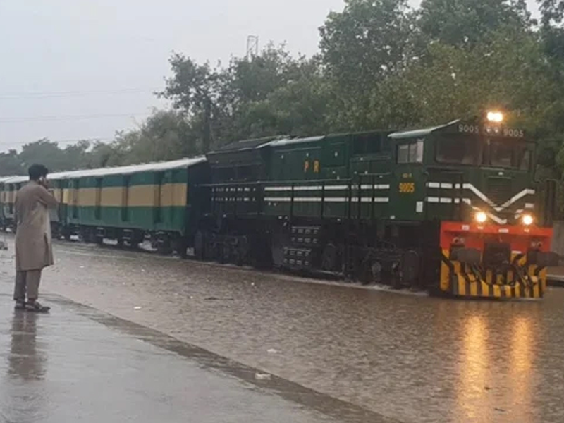 PR suspends train operation for Karachi to protect passenger’s lives