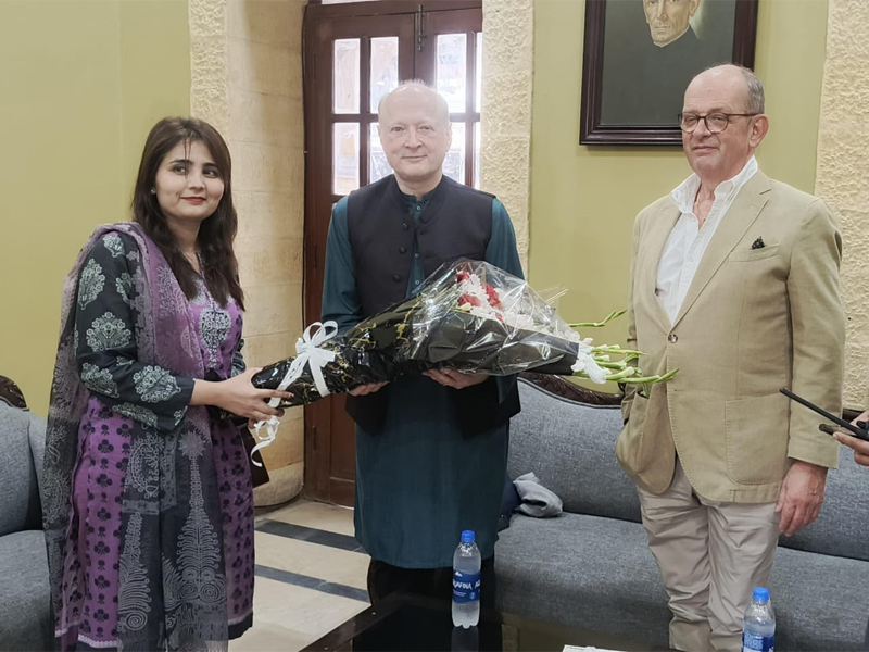 German CG Dr. Lotz arrives at Karachi Cantt Station, departs for Hyderabad via Train