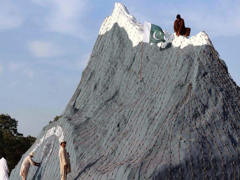 Two Russian climbers rescued on remote Pakistani peak