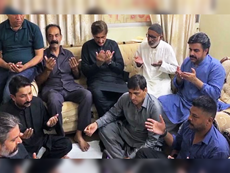 CM Murad condoles with family of martyred commando of SSG