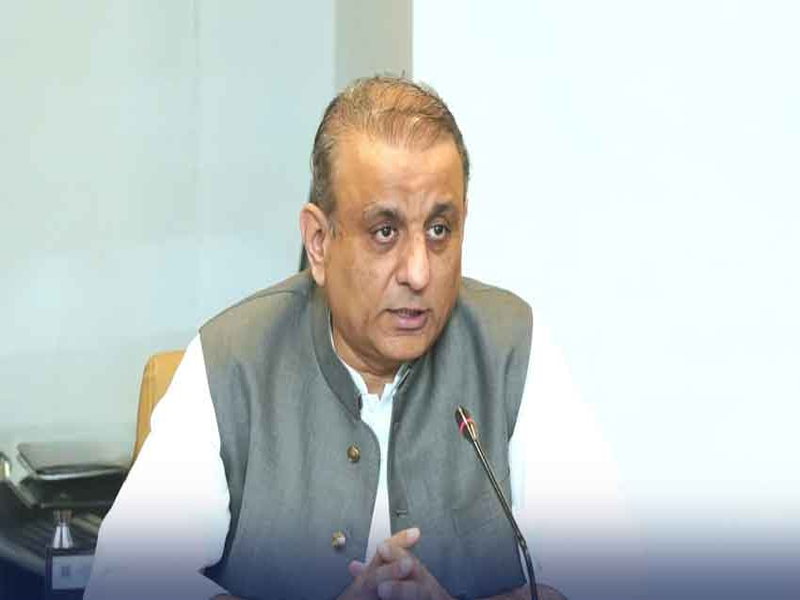 Aleem Khan calls for raising Pakistan Post revenue target to Rs14bln