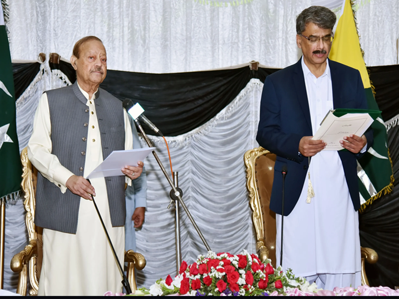 Anwar-ul-Haq takes oath of PM AJK