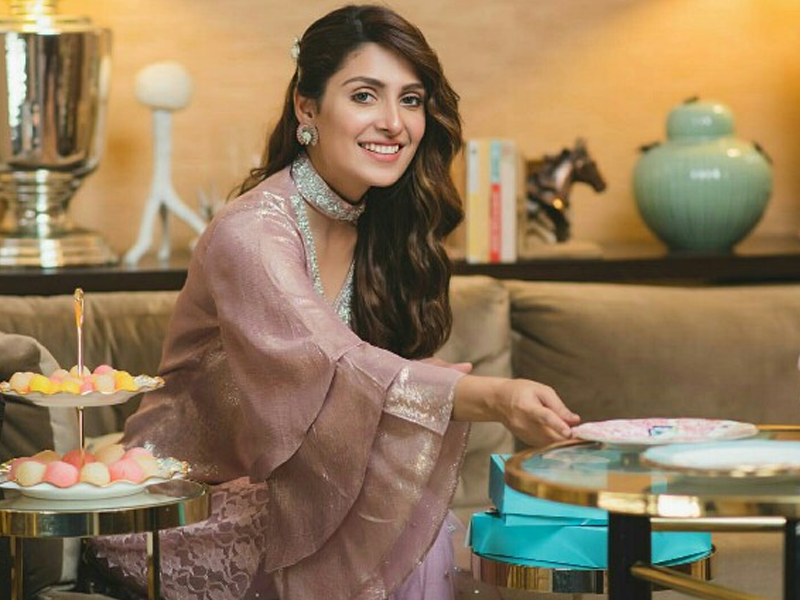 Ayeza Khan epitome of grace in fresh glimpse