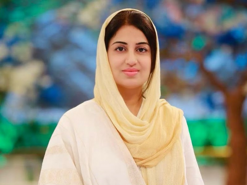 Farah Iqrar reveals why she started covering her head