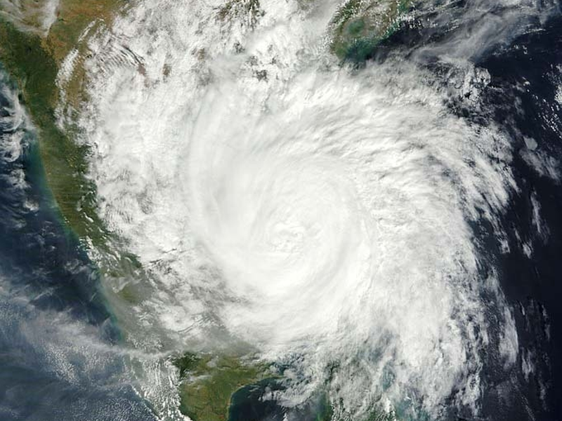 Cyclone Biparjoy at ‘blistering pace’ towards Sindh’s coastline