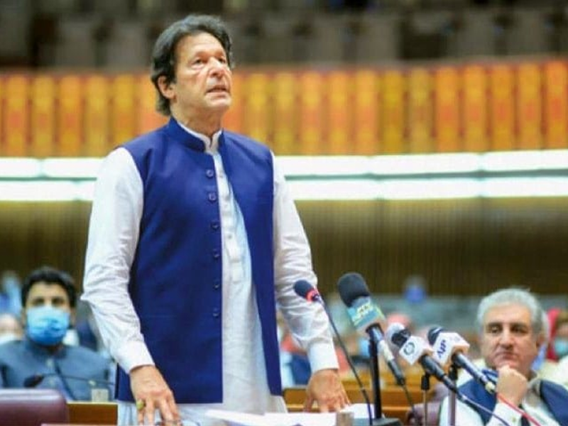 PTI, PDM leaders trade barbs over Imran’s ouster