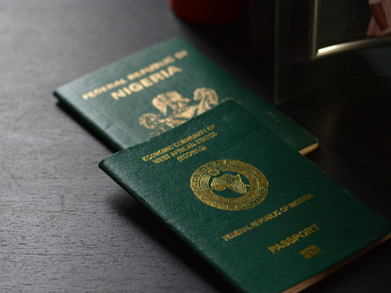 3 arrested travelling on fake visas