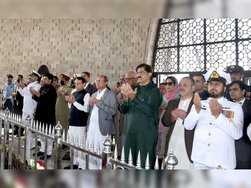 CM Murad, Cabinet members visit Mazar-e-Quaid, offer fateha