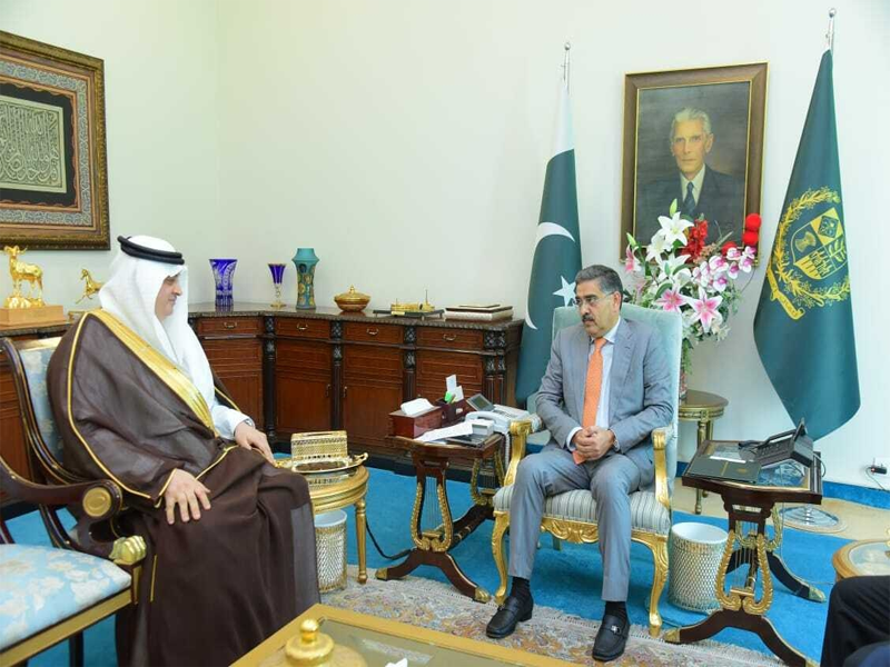 Saudi envoy, caretaker PM discuss economic, friendly ties