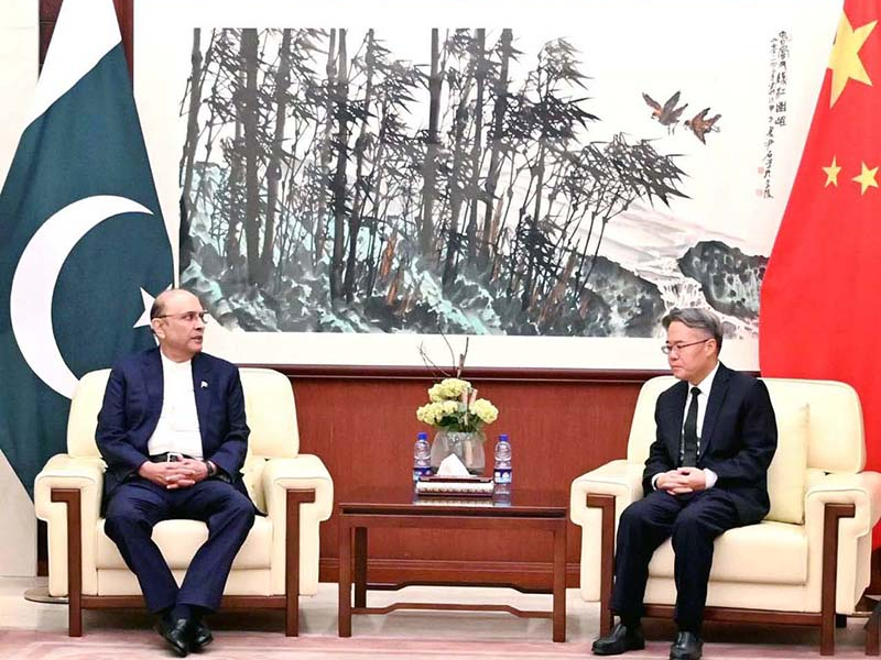 President Zardari offers condolences at Chinese Embassy