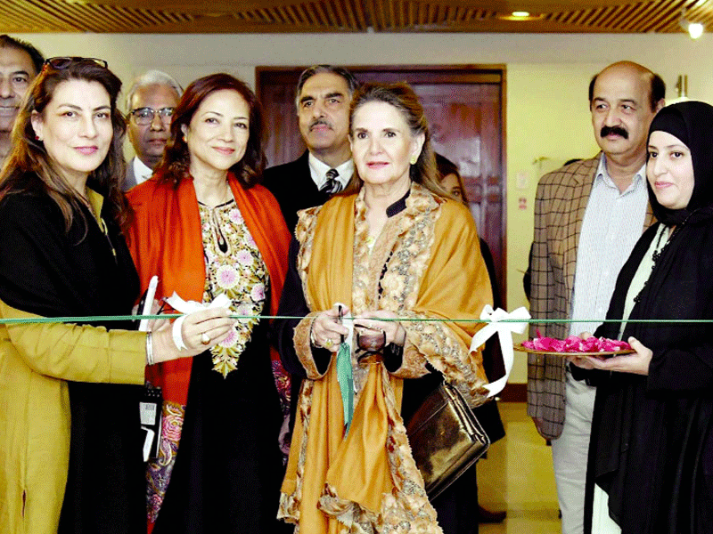 First lady emphasises promotion of Islamic, Pakistani art at int’l level