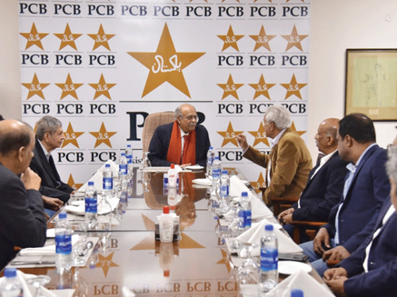 Sethi discusses domestic cricket affairs, routine matters with former players