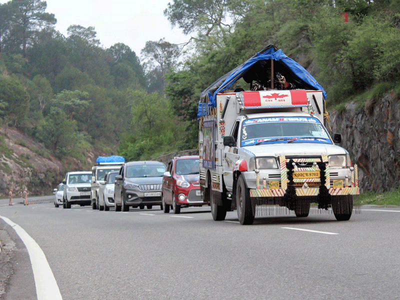 Violations of rules and pathetic state of roads