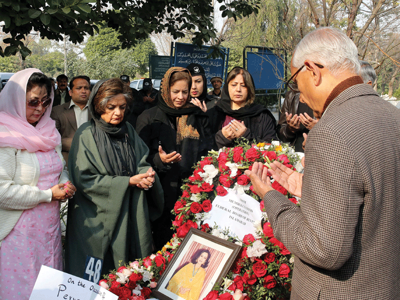 Nation pays rich tribute to legendary Parveen Shakir on her 28th death anniversary