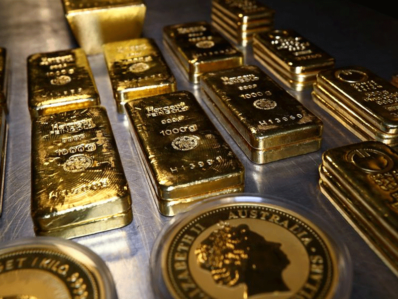 Gold drops as inflation risks after OPEC+ oil target cut raise Fed hike odds