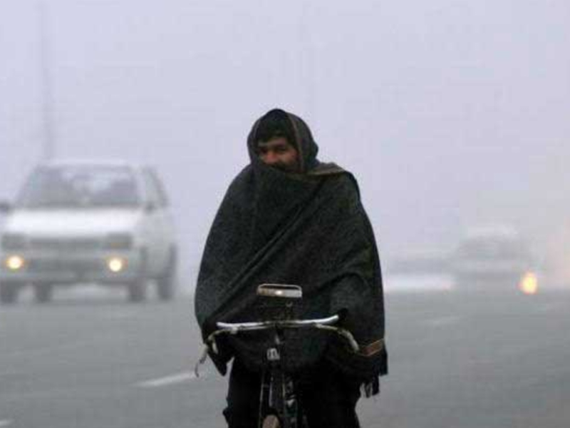 Karachi Weather: City to experience light rain with severe cold winds