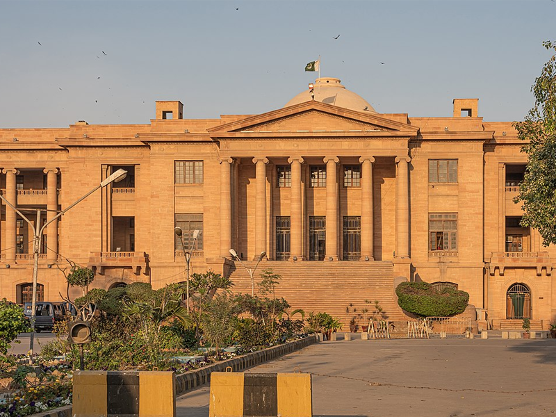 Sindh CS, secy services submit reply in SHC