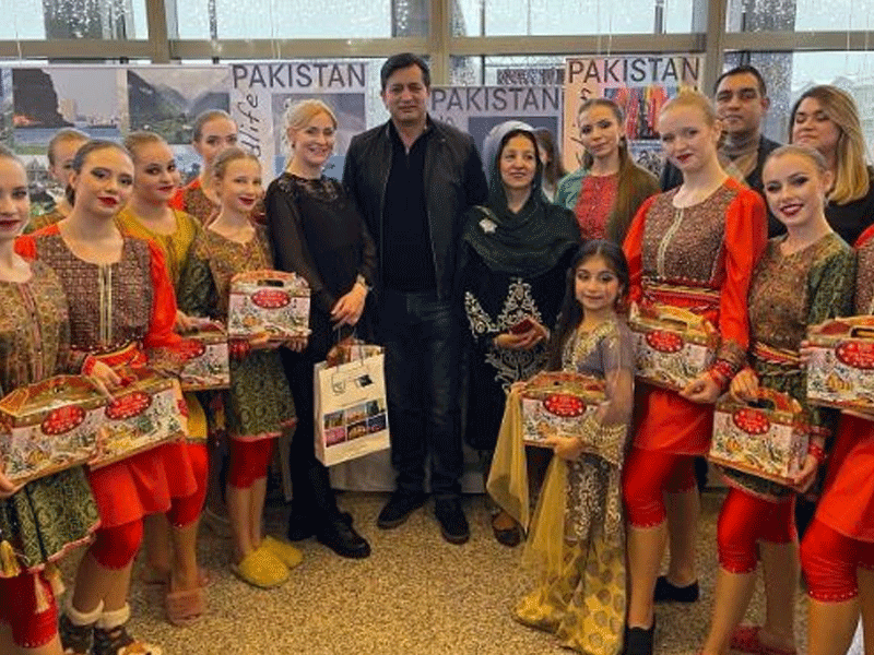 Minsk: Pakistan Embassy participates in Annual Charity Bazaar