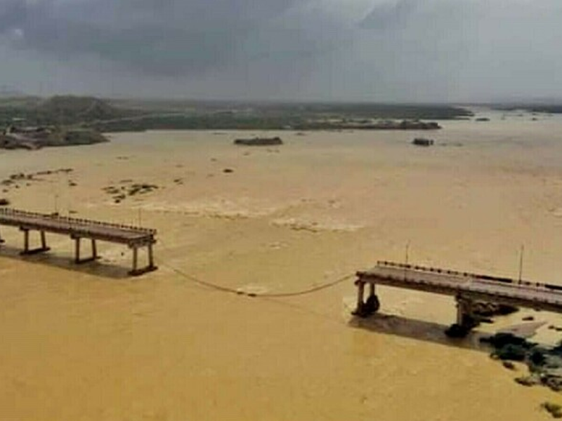 Police foil bid to steal iron scrap of collapsed Hub River Bridge