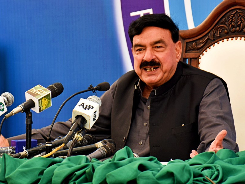 NAB summons Sheikh Rasheed in £190m settlement case today