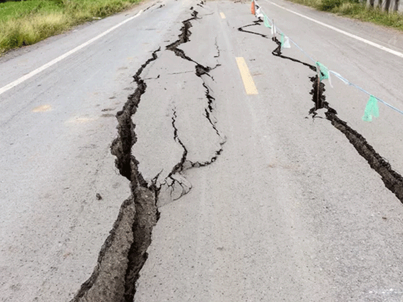 Strong earthquake tremors jolt twin cities