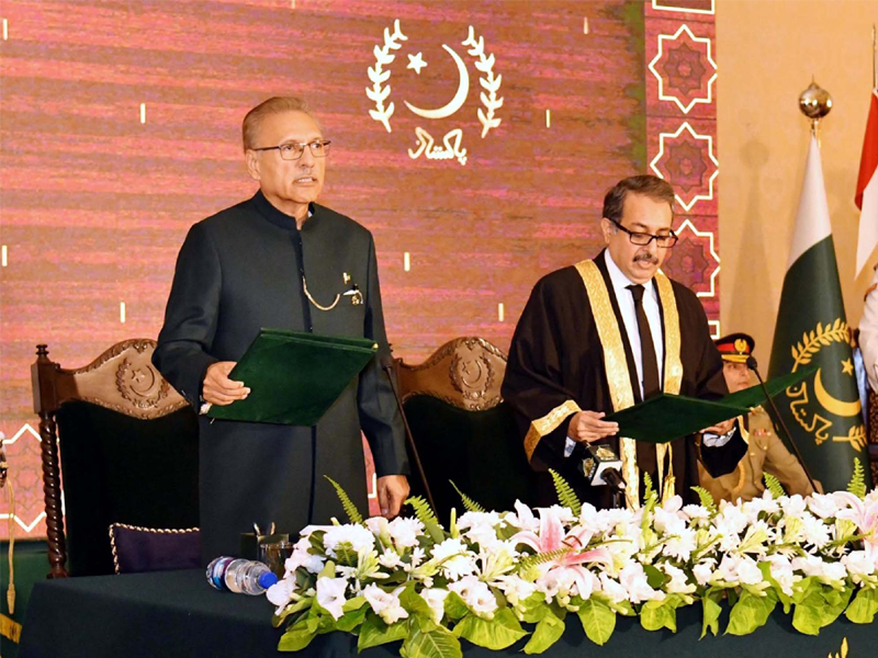 President administers oath to Justice Aamer Farooq as Chief Justice of IHC