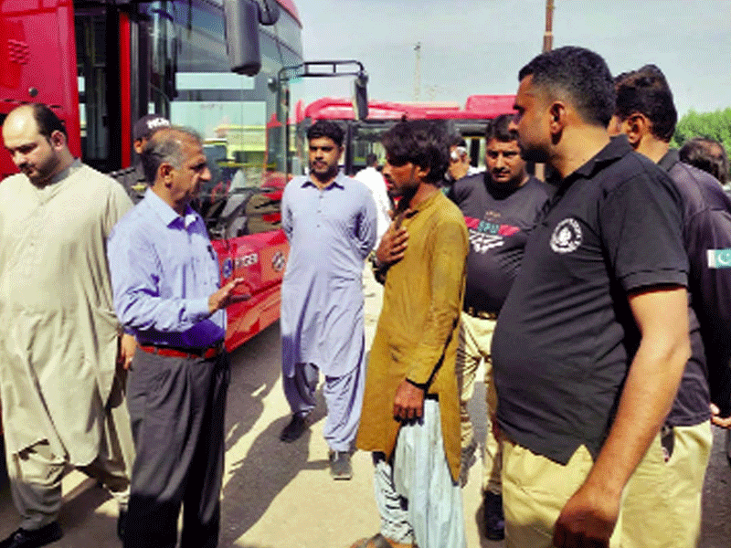 Assistant Commissioner visits Peoples Bus Services route