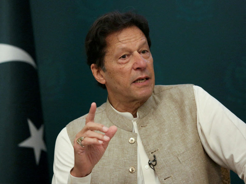 Imran Khan fires broadsides on NSC huddle