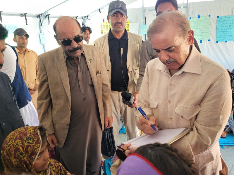 PM Shehbaz vows to take rapid measures for discharging flood water