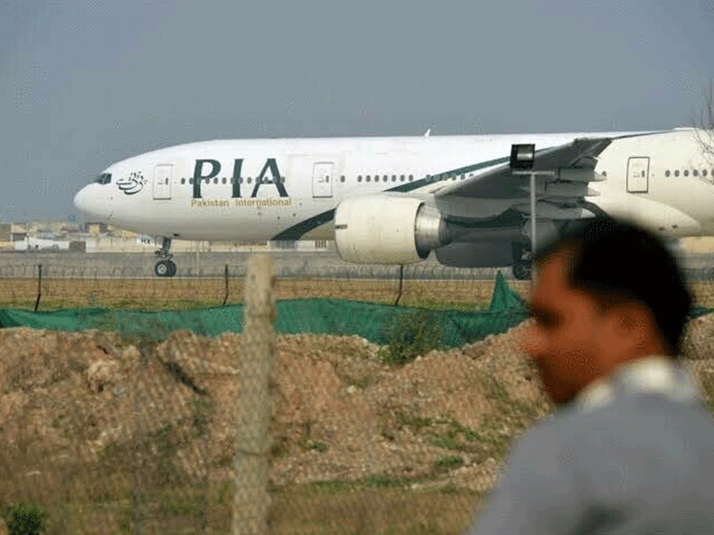 ‘Steep pay cuts forcing PIA pilots to quit’