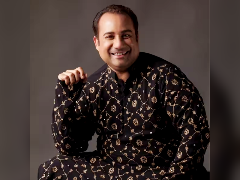 Rahat Fateh Ali never accepted at official level in Pakistan