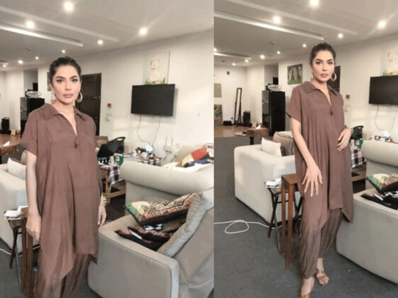 Iffat flaunts her classy style in recent photos