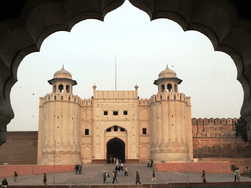 Control of historical buildings handed over to Walled City of Lahore Authority