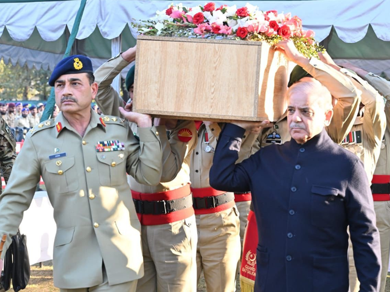 PM, COAS attend funeral of Rangers personnel martyred during PTI protest