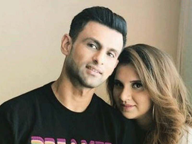 Shoaib Malik lionises wife by calling her ‘superwoman’