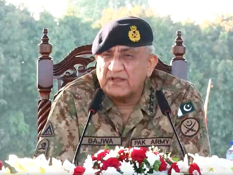 COAS General Bajwa bids farewell to Bahawalpur, Okara