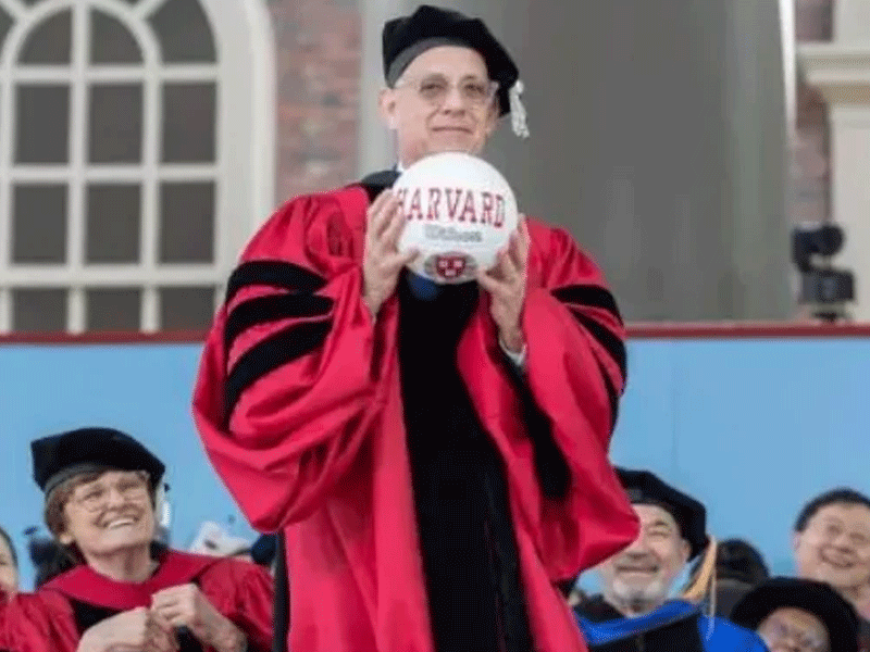 Tom Hanks receives Hon Doctorate from Harvard University