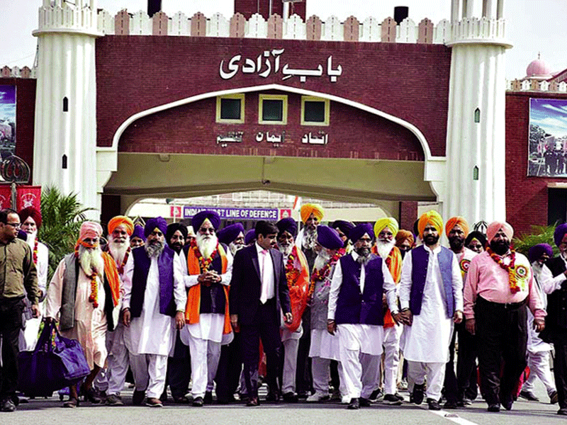 PM welcomes Sikh pilgrims on Baba Nanak’s 553rd birthday