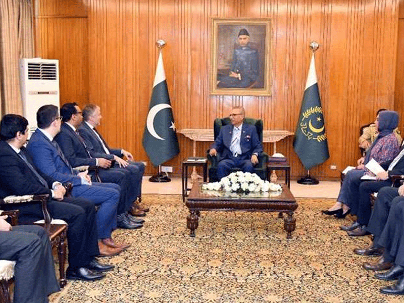 President Alvi calls for adoption of digital technology, telemedicine