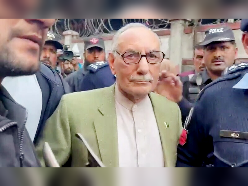 Ex-retired Lt General Shoaib sent on 3-day physical remand