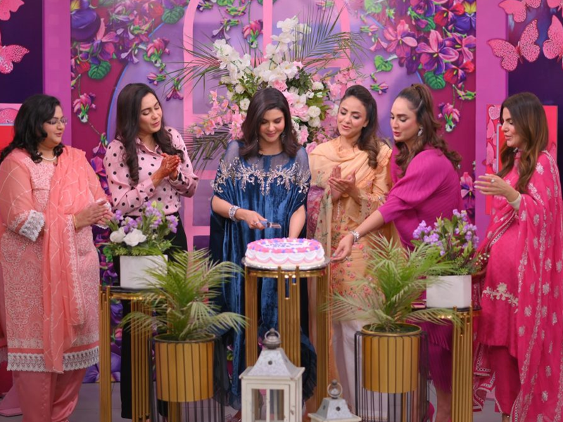 Nida celebrates birthday with sisters, friends