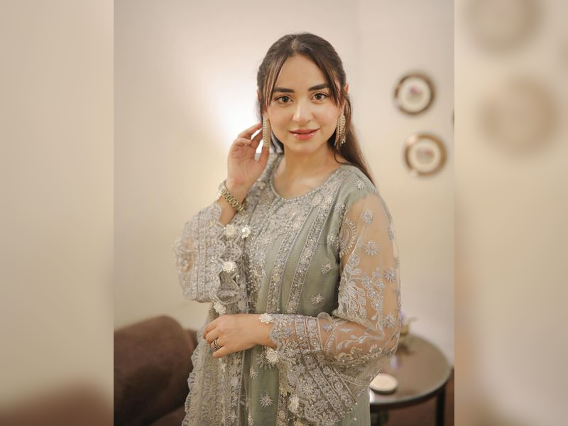 Yumna Zaidi all set to enter Pakistani film industry