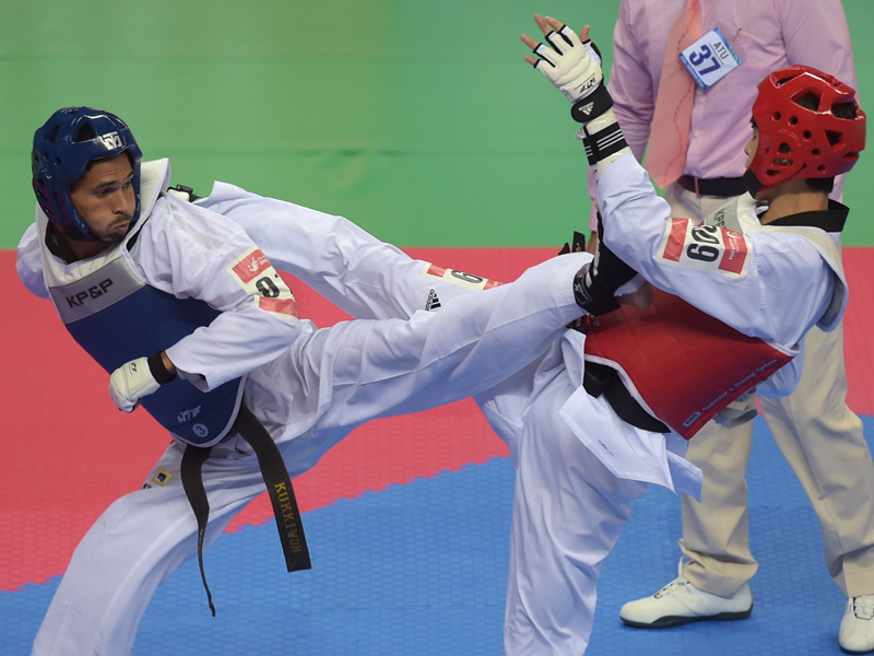 Shahzeb Khan wins gold in Asia Open Taekwondo Championship