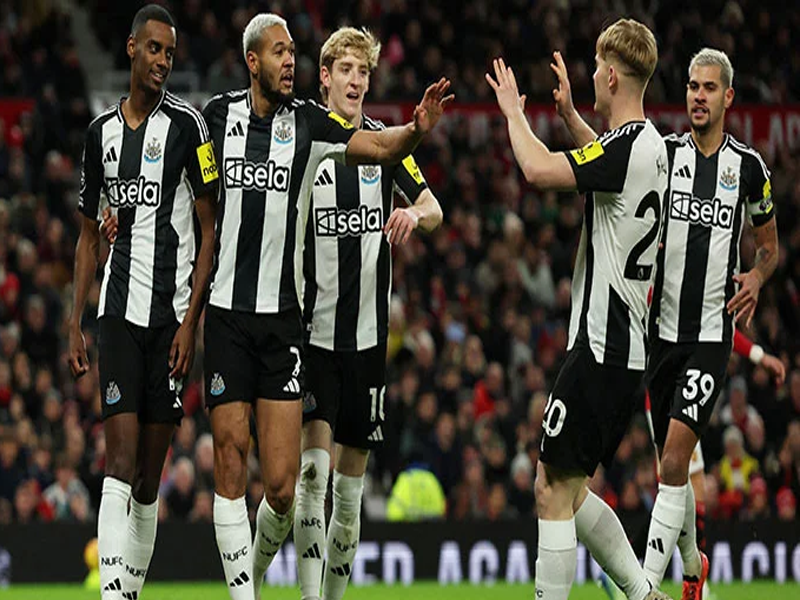 Premier League: Newcastle win as Manchester United face 4th straight defeat