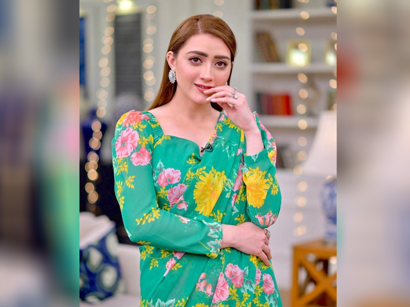 Those with low followers should leave showbiz industry: Momina’s advice