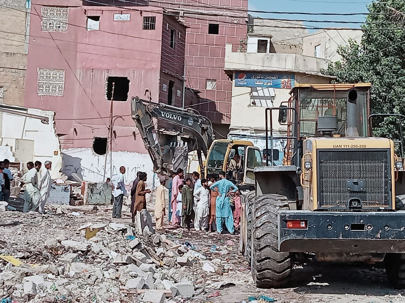 KDA conducts massive anti-encroachment operation in Mujahid Colony